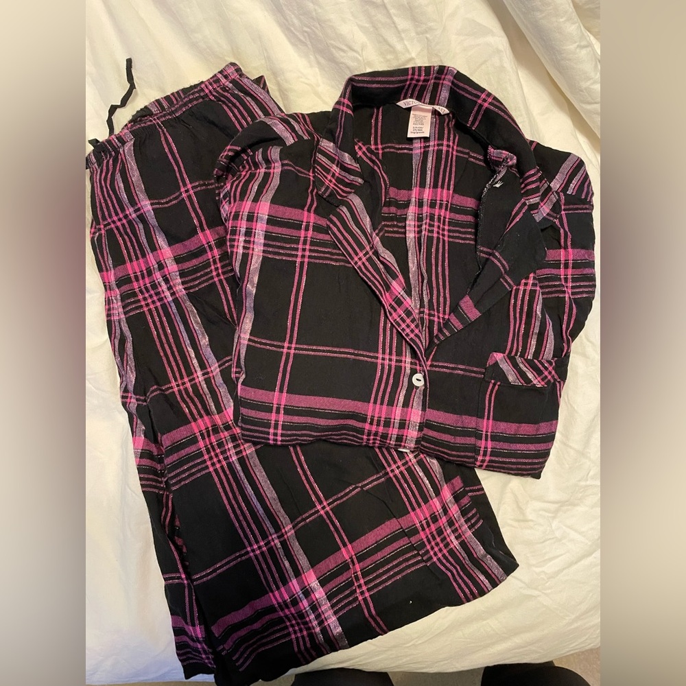 SOLD NWOT Victoria’s Secret Pink Plaid Flannel Pajamas, Small Long